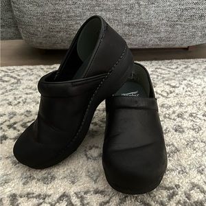 Dansko XP 20 black leather size 39